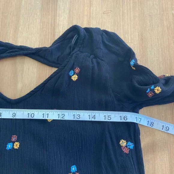 Free People Mini Dress Size XS Oxford Embroidered Black Floral Boho Goth Witchy - Picture 15 of 16